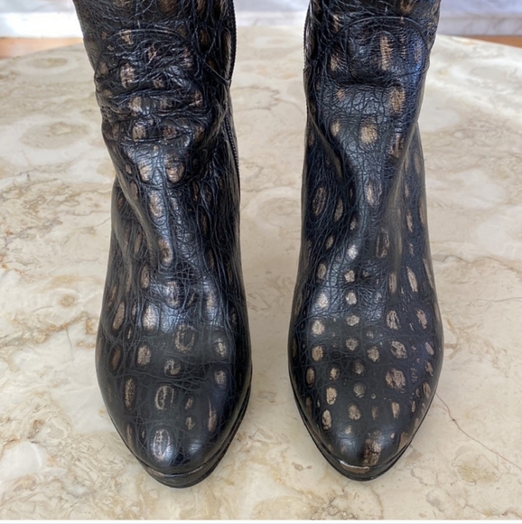 Black/Gold Italian leather over the knee boots - Picture 9 of 15